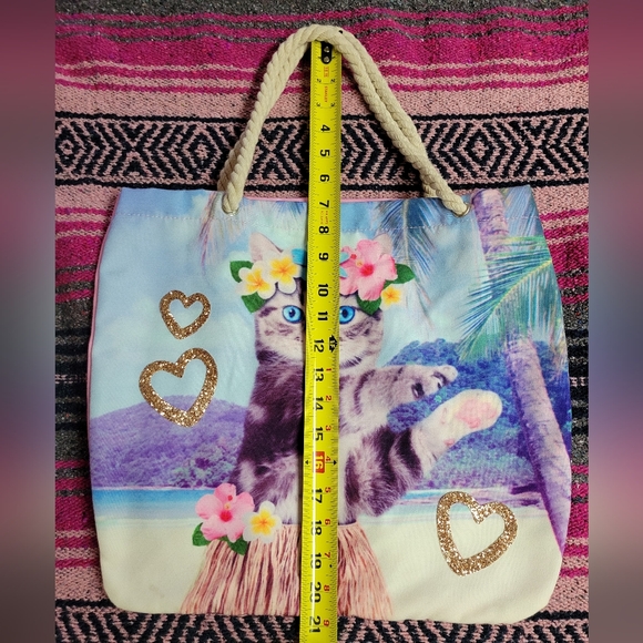 Absolutely adorable hula cat carry all glitter heart details super cute - Picture 2 of 8